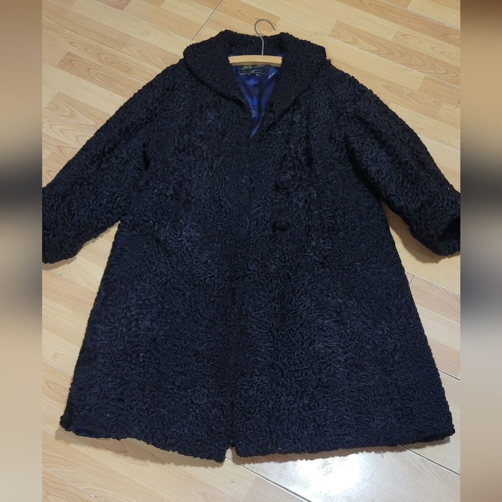 Holt Renfrew Virgin Wool Ladies Long Coat~Vintage~Satin Lined